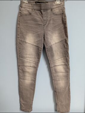 Tinseltown Women's Faded Grey Skinny Moto Jeans